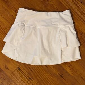 Lululemon Athletica White Tiered Skirt